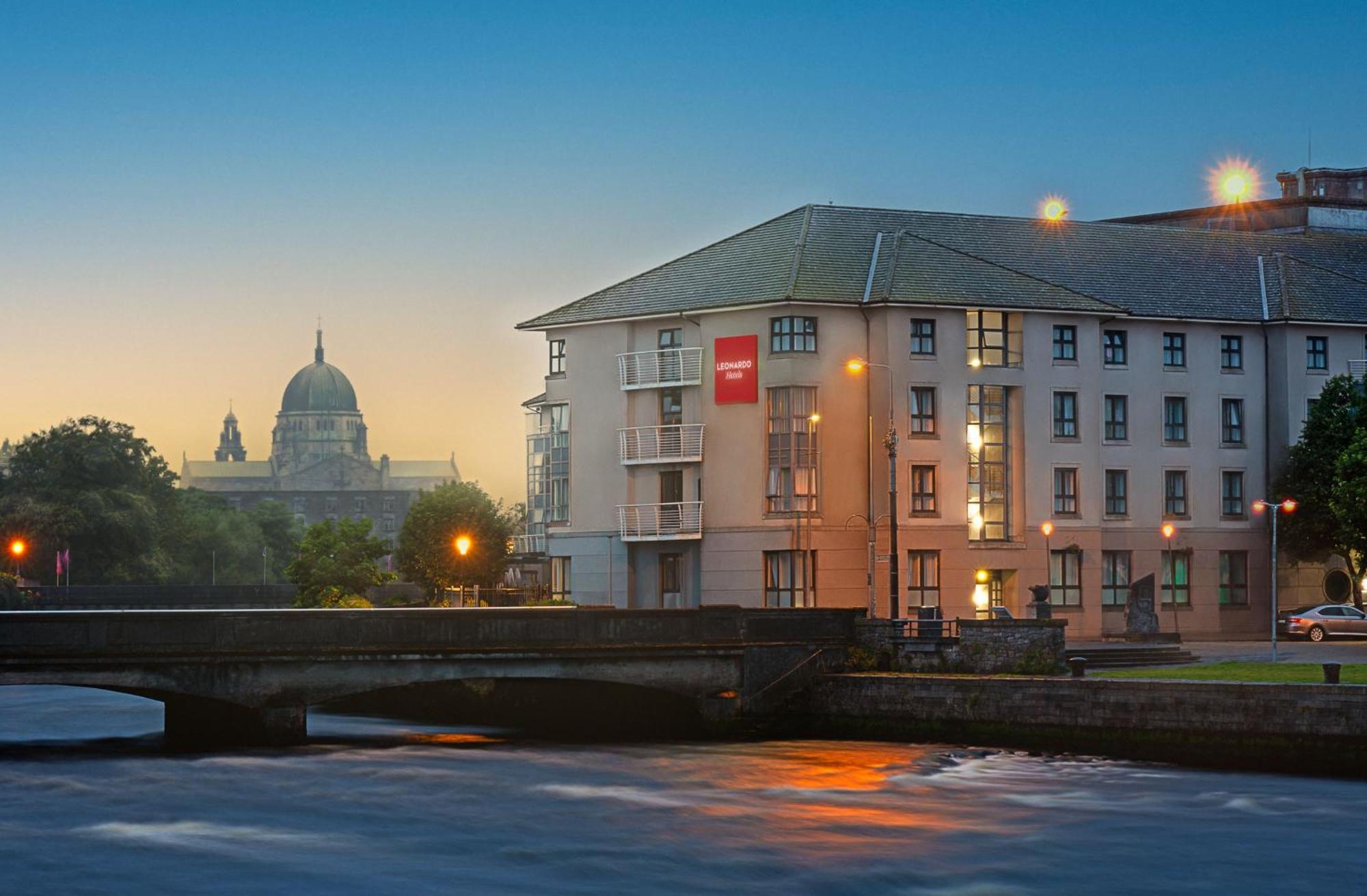 Leonardo Hotel Galway Buitenkant foto
