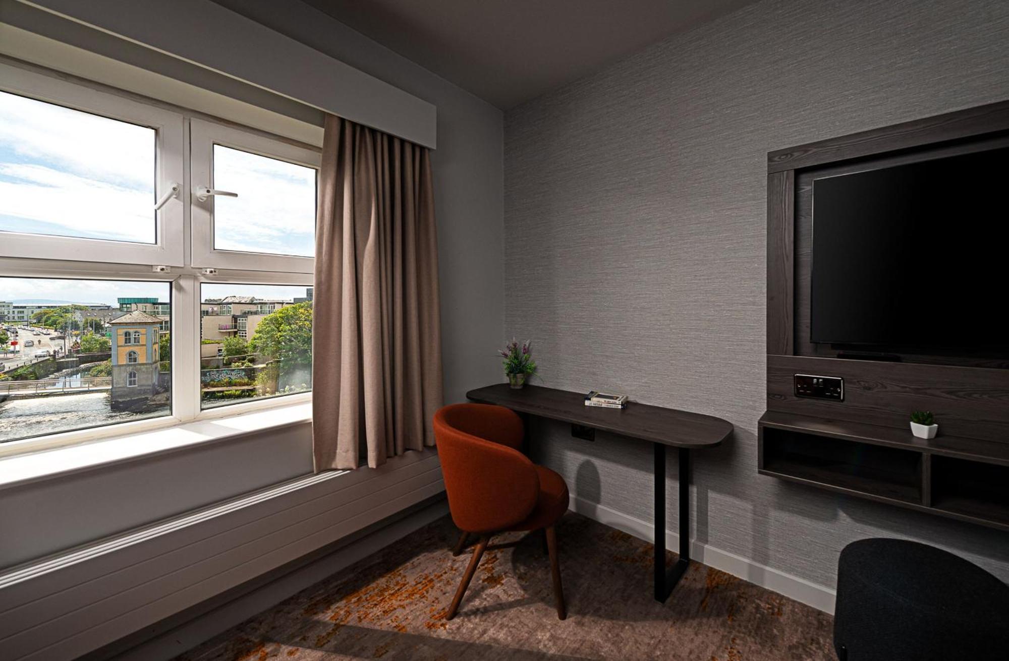 Leonardo Hotel Galway Buitenkant foto