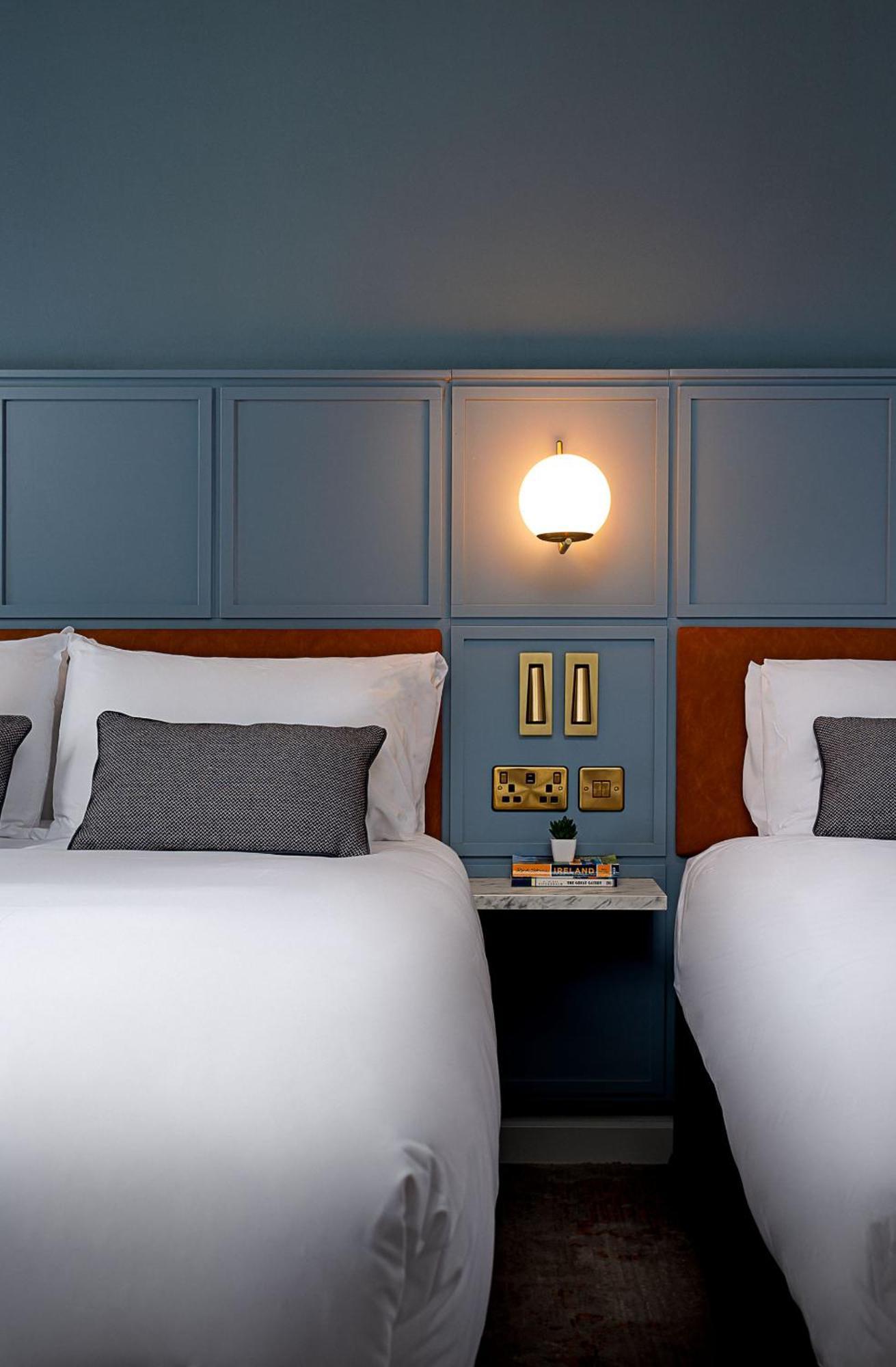 Leonardo Hotel Galway Buitenkant foto