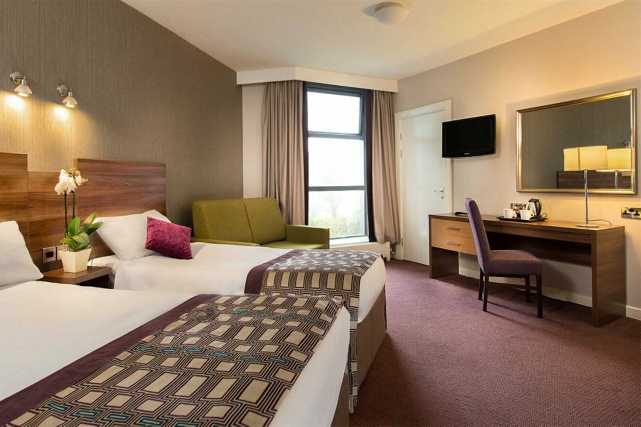 Leonardo Hotel Galway Buitenkant foto